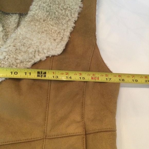 Talbots Faux Leather Sherpa Vest - Picture 6 of 7